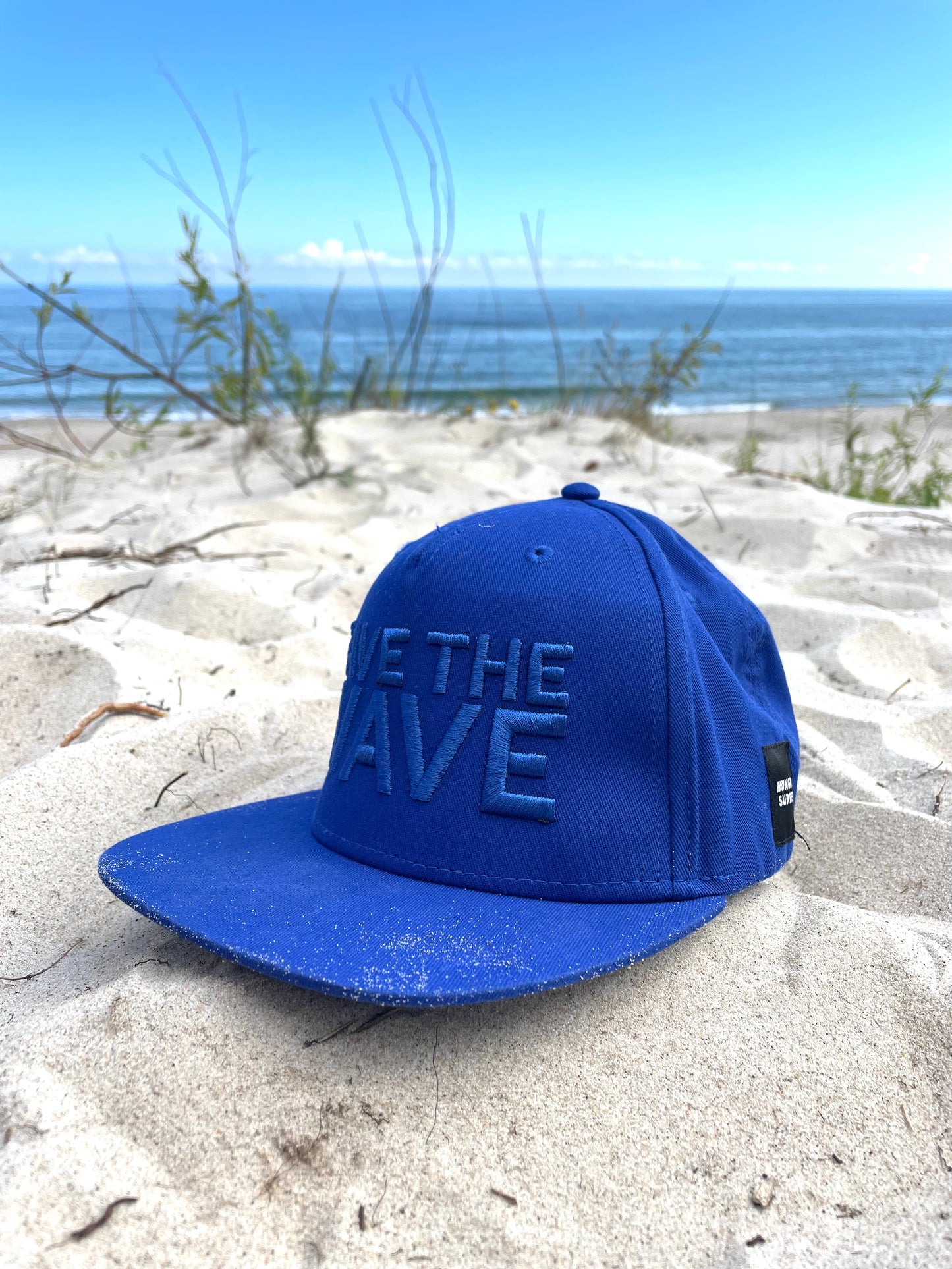 Czapka z daszkiem SAVE THE WAVE